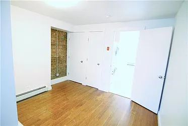 Rented by R New York