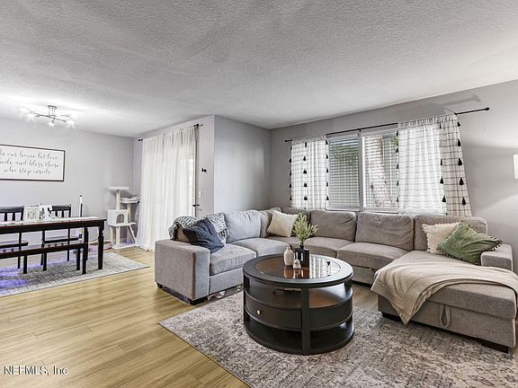 2nd image of 1800 PARK Avenue #118