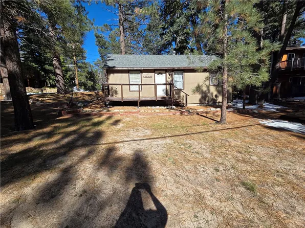525 Yukon Dr, Green Valley Lake, CA 92341