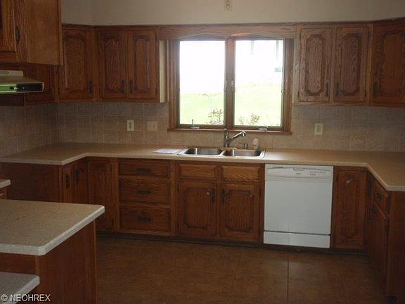 2nd image of 1380 Windel Way