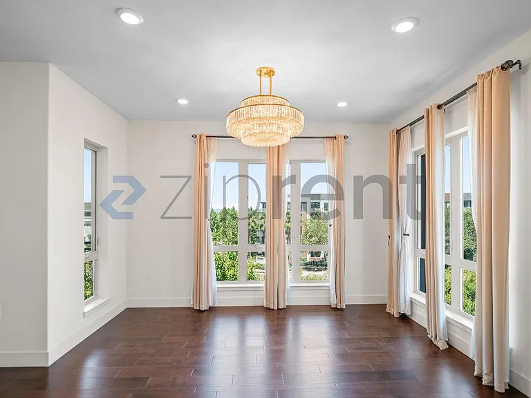 460 Montague Expy #40 — Photo 3
