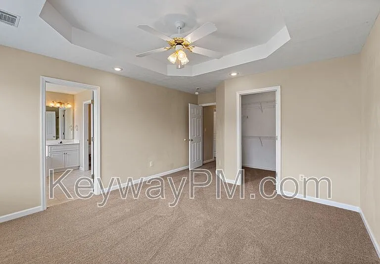 313 Elbrus Way — Photo 9