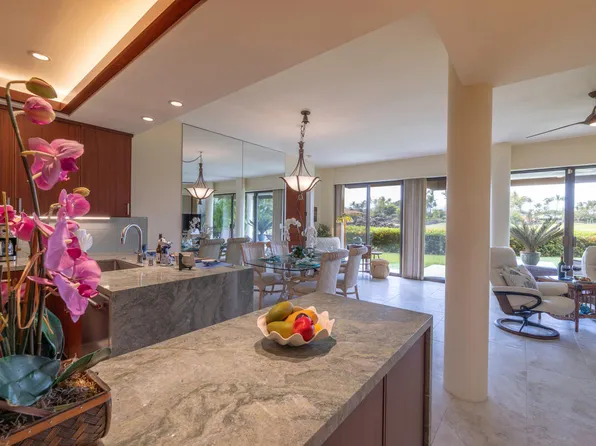 68-1050 Mauna Lani Point Dr #J104, Kamuela, HI 96743