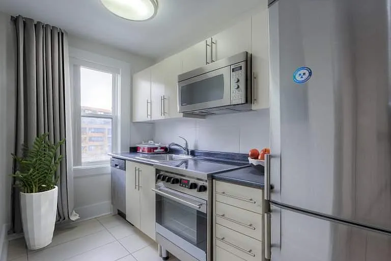 778 Broadview Ave #6 — Photo 2