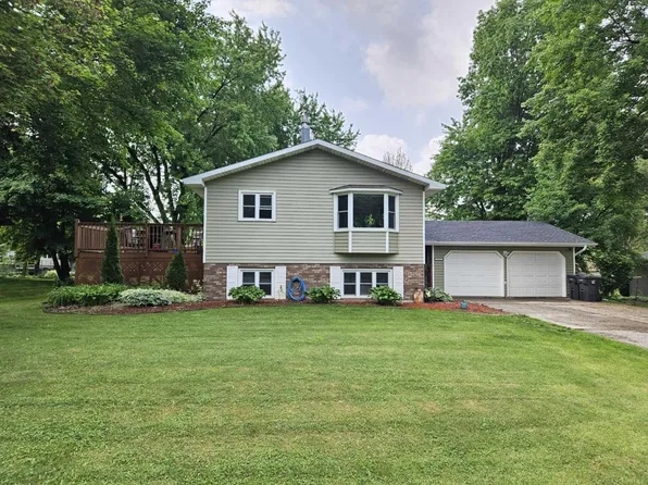 1120 West BLODGETT STREET, Marshfield, WI 54449