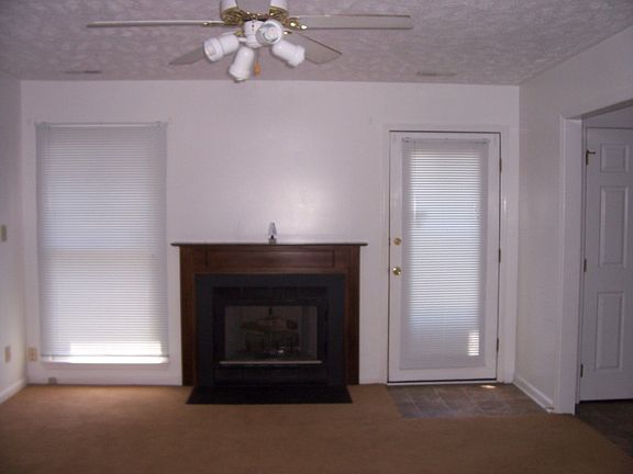 4th image of 2562 Sourwood Dr