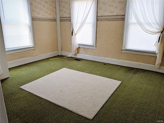 3rd image of 204 Academy St