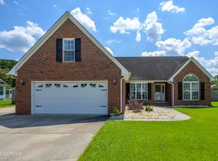 102 Clearbrook Way, New Bern, NC 28562