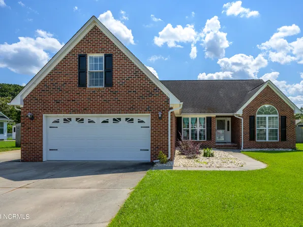 102 Clearbrook Way, New Bern, NC 28562
