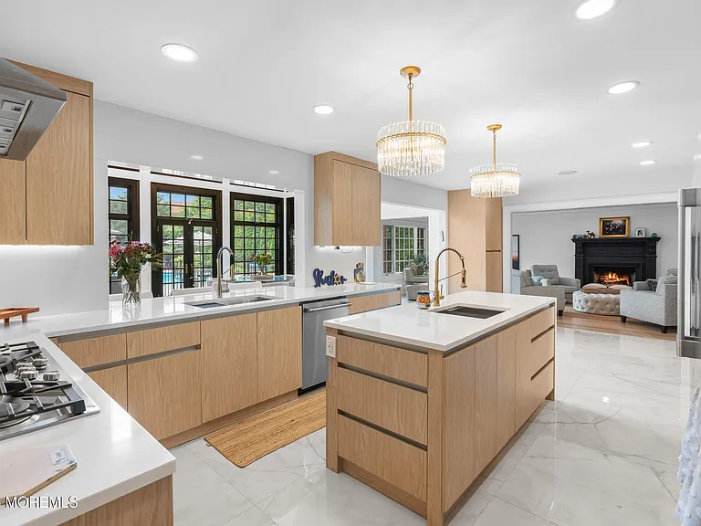 13 Valley Forge Rd — Photo 12