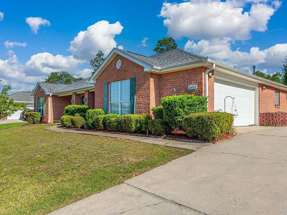 1st image of 2652 Paddock Cir