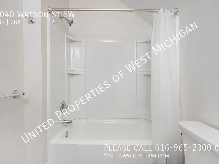 1040 Watson St SW — Photo 11