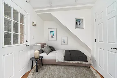 Rented by Living New York