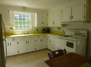 36 Warwick Rd, Gardner, MA 01440