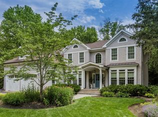 10 Daniel Dr, Little Silver, NJ 07739
