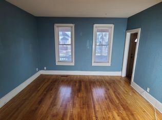 2947 S 11th St #1, Milwaukee, WI 53215