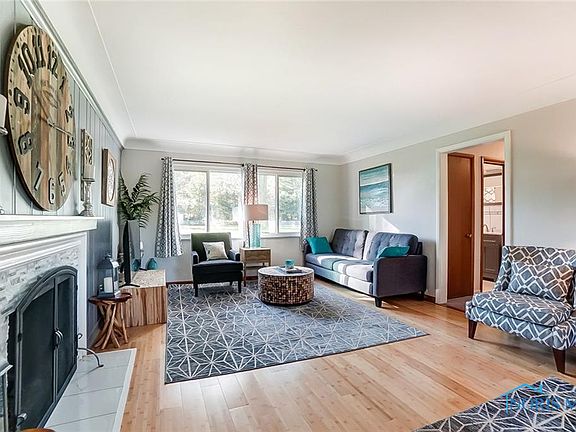 3rd image of 4019 Arnelle Dr