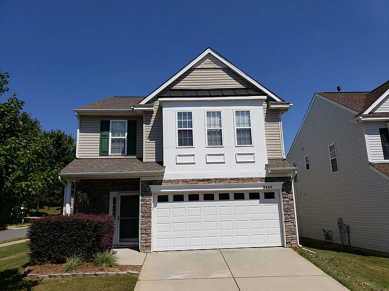 9460 Graywell Ln — Photo 2