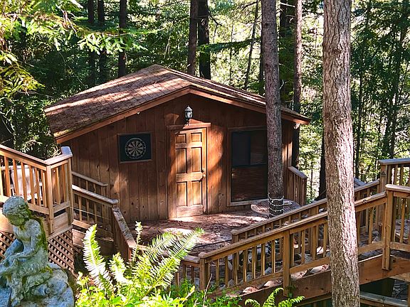 3rd image of 2400 Twin Trees Rd