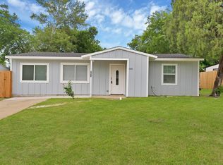 905 Skylark Dr, Arlington, TX 76010