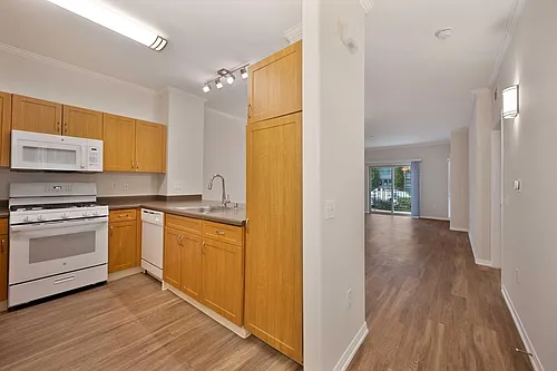 Mission Hills Apartments Photo 1