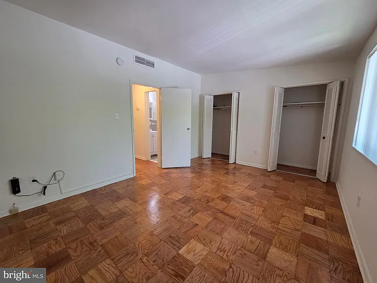 10424 Rockville Pike #402 — Photo 28