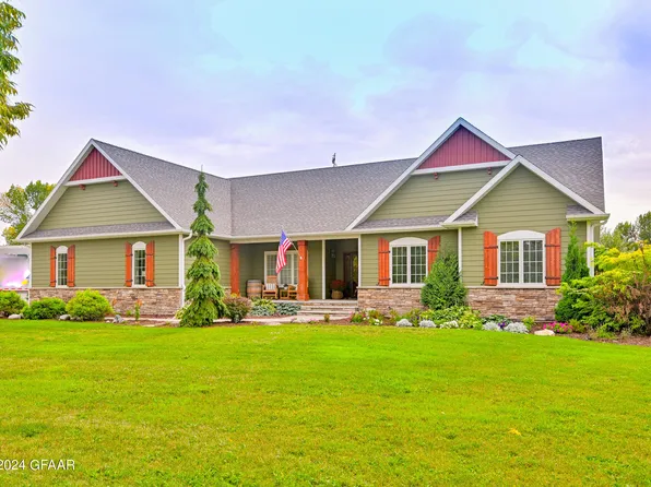 735 Ashley Ln NE, Thompson, ND 58278