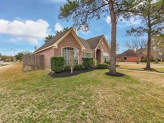 2nd image of 14911 Redbud Leaf Ln