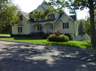 27 King Point Cir S, Owego, NY 13827