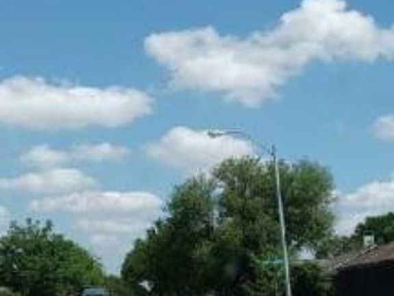 Exterior Neighborhood (street photo)
