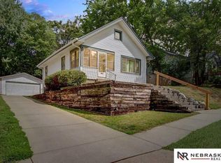 6512 Pinkney St, Omaha, NE 68104