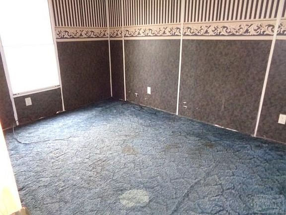 3rd image of 1544 Washington Ln