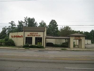 1st image of 300 Salem Ave