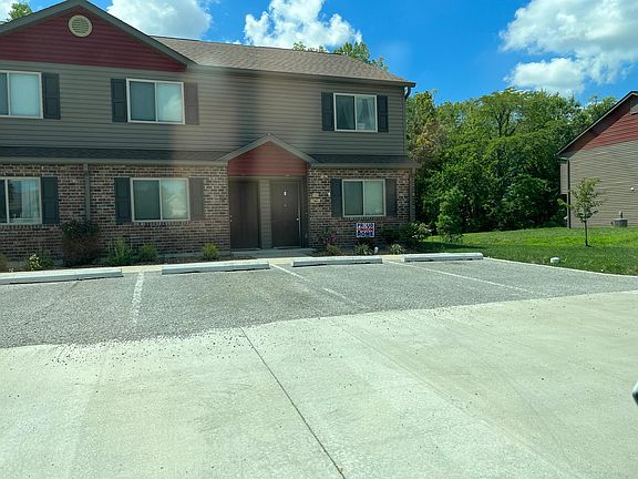 there are three buildings , 6 units in each building