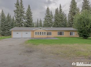 2670 Grebe Ave, Fairbanks, AK 99709