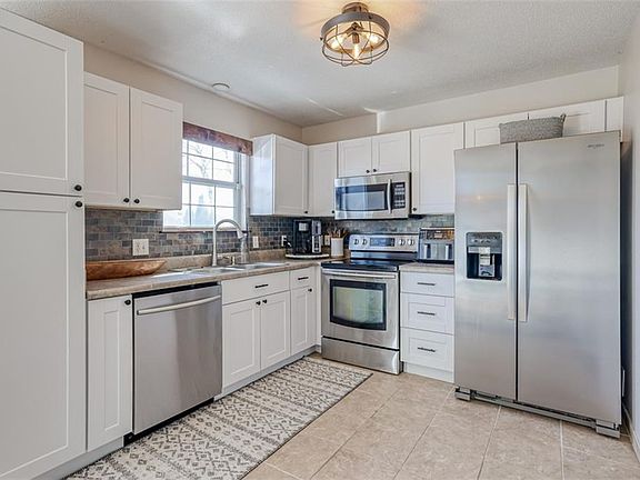 3rd image of 5707 NW Plantation Ln #196D