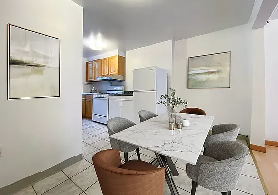 Rented by Dimitrios Kapelonis, LREB | media 8