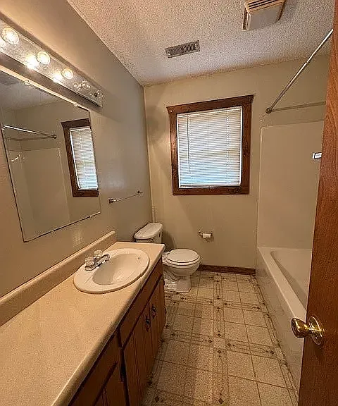 4459 Allen Rd — Photo 1