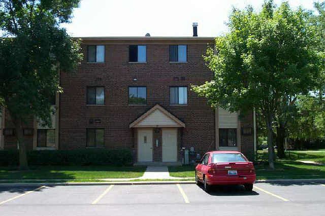 1st image of 9 Parkside Ct APT 6
