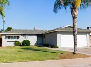 1045 Oxford Ave, Clovis, CA 93612
