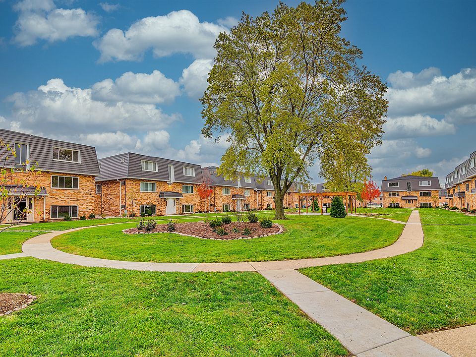 Courtyards On The Park Apartment Rentals Des Plaines, IL Zillow