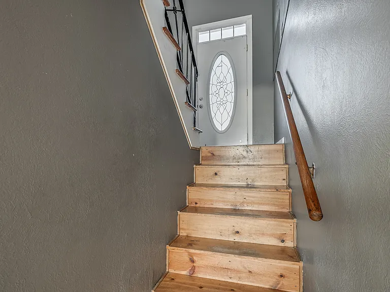 2520 SW 68th St — Photo 8