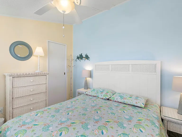 701 Spanish Main Dr #415 — Photo 19