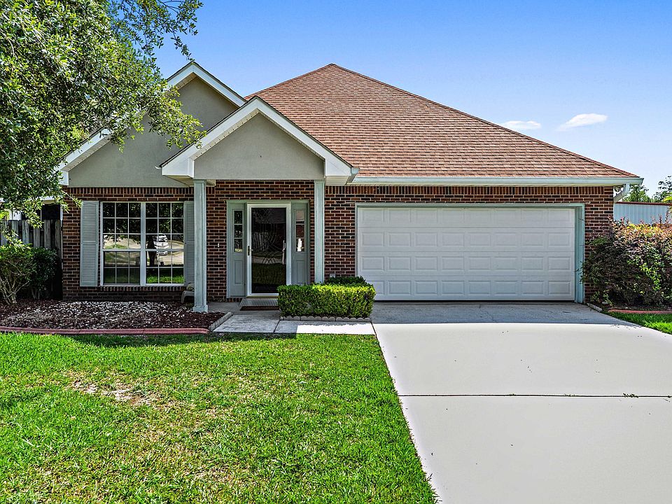 1st image of 3916 Baywood Ln