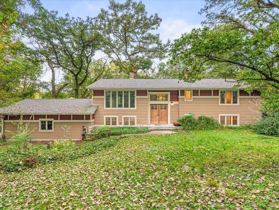 9404 Otchipwe Ave N, Stillwater, MN 55082