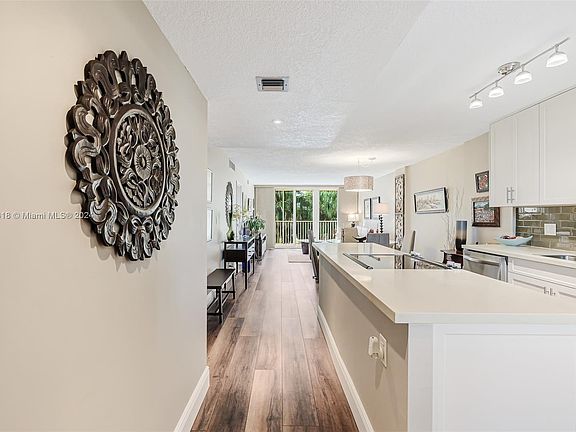 3rd image of 250 Jacaranda Dr APT 409