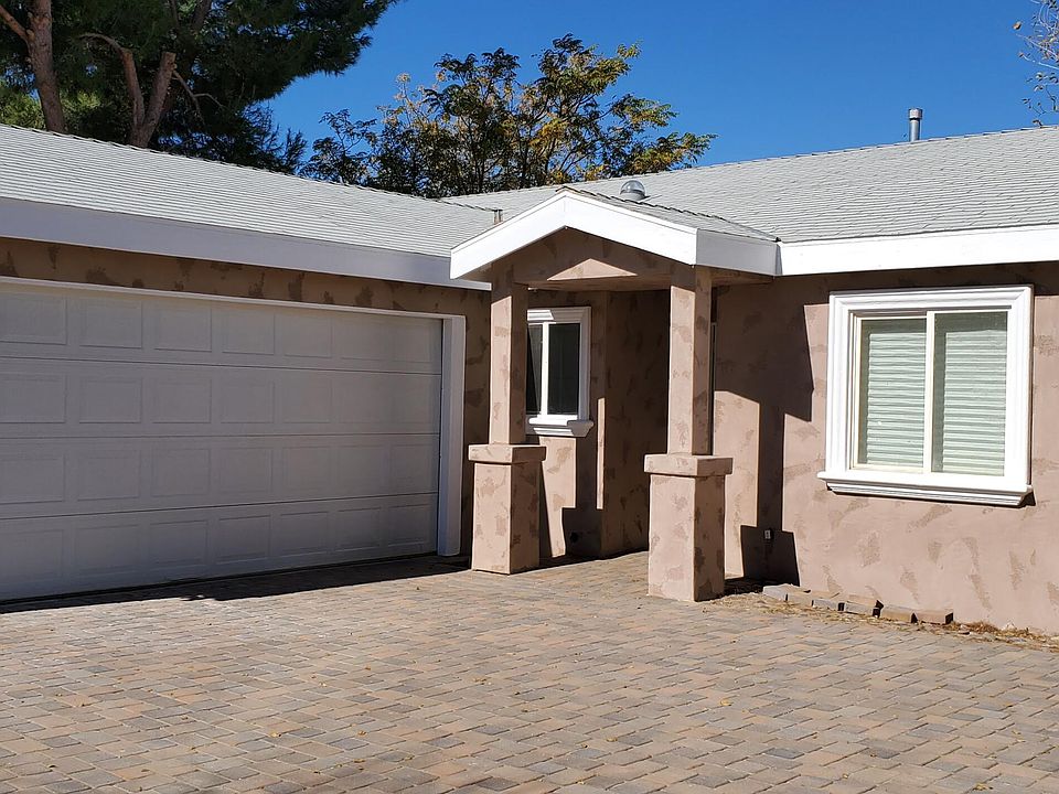 1st image of 10645 Avenue R E #12