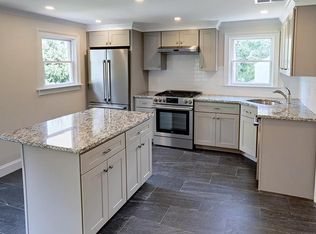 9 Belmont Rd, Chestnut Hill, MA 02467