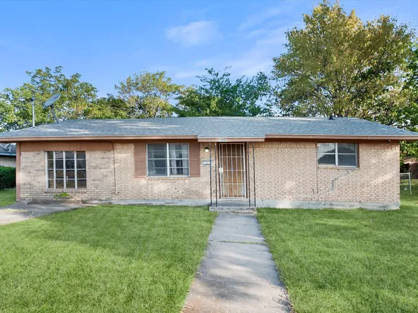 1204 E 13th Ave, Corsicana, TX 75110