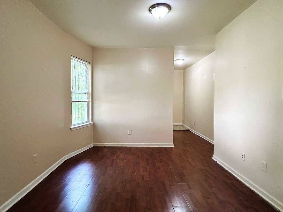 2nd image of 134 Stegman St #17